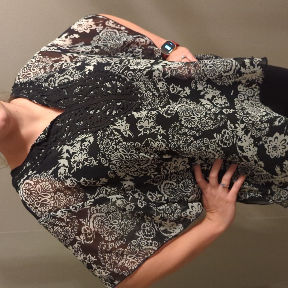 Dress Barn Paisley print blouse